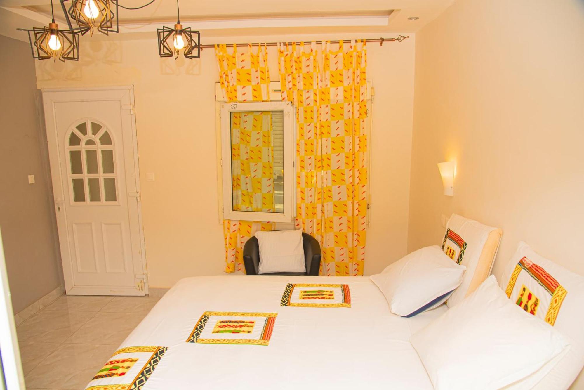 Chambres D'Hotes Villa Luciana Saly Экстерьер фото