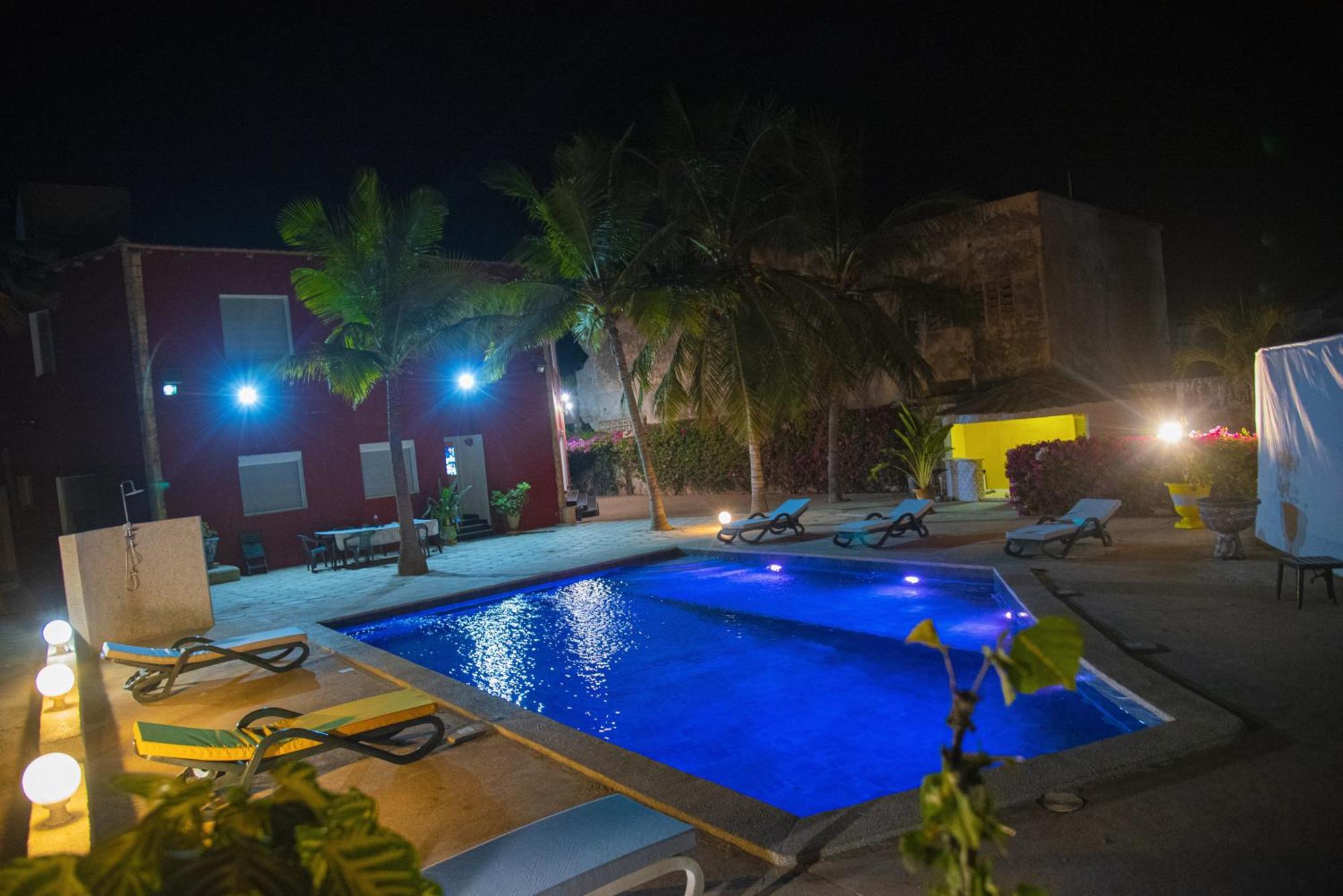 Chambres D'Hotes Villa Luciana Saly Экстерьер фото